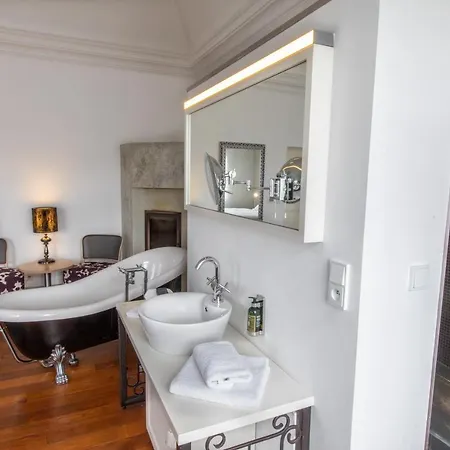 Hotel Necas 4*