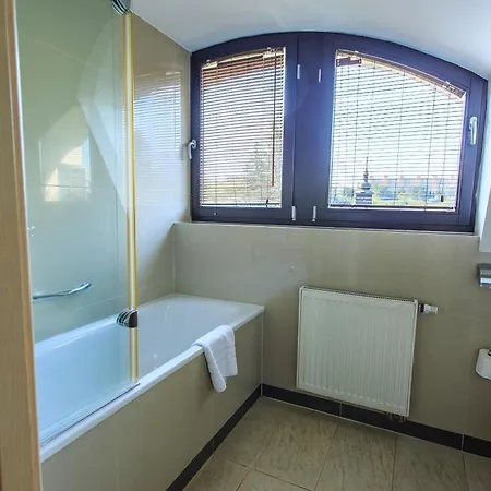 Nečas 4* Žilina